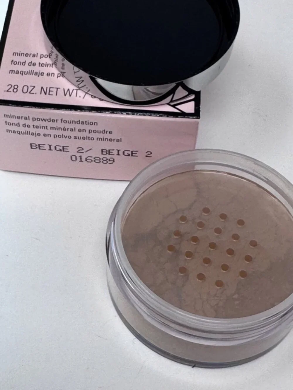 Mary Kay Mineral Powder Foundation   Color: Beige 2 NEW
